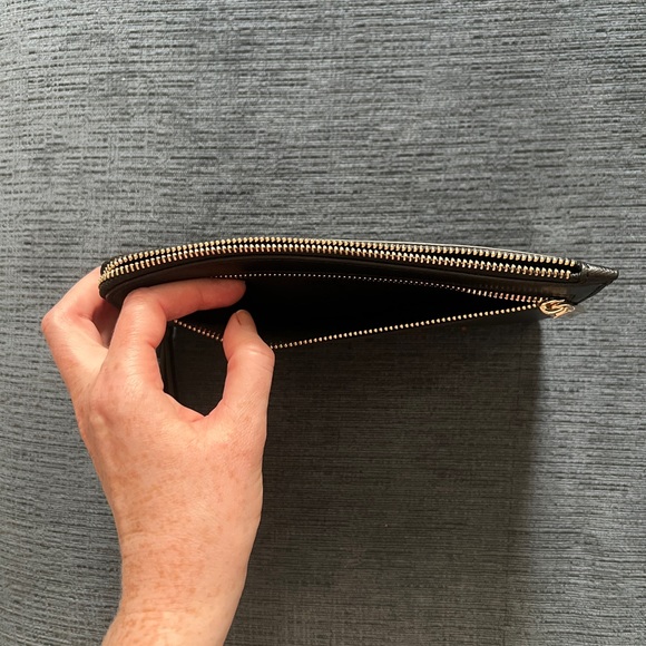 Kate Spade wristlet - Picture 5 of 5